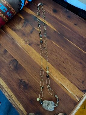 Women’s Long Beaded Pendant Necklace in Beige and Gold